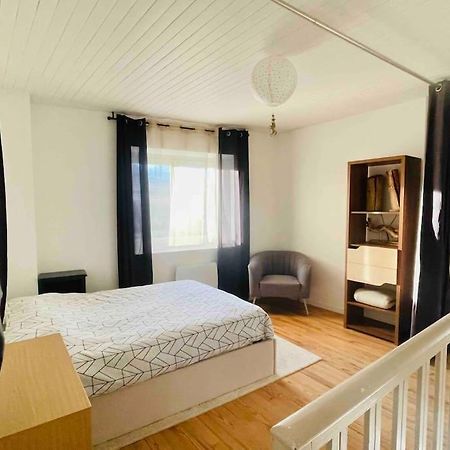 Agreable Maison De Village Avec Balcon Roiffieux Ngoại thất bức ảnh
